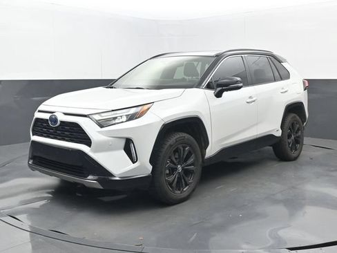 Used 2024 Toyota RAV4 XSE w/ Advanced Technology Package AWD/4WD image 8
