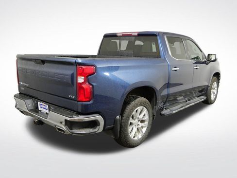 Used 2021 Chevrolet Silverado 1500 LTZ AWD/4WD image 3