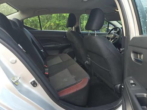 Used 2024 Nissan Versa SR FWD image 27