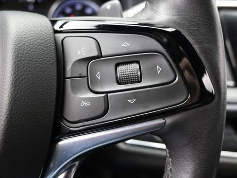 Used 2023 Buick Enclave Essence w/ LPO, Touring Package FWD image 31