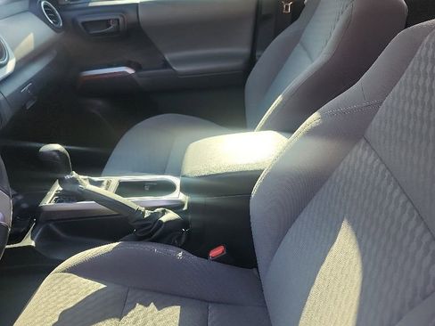 Used 2023 Toyota Tacoma SR5 w/ Technology Package RWD image 5