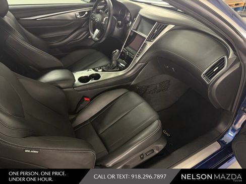 Used 2017 INFINITI Q60 3.0t w/ Cargo Package RWD image 33