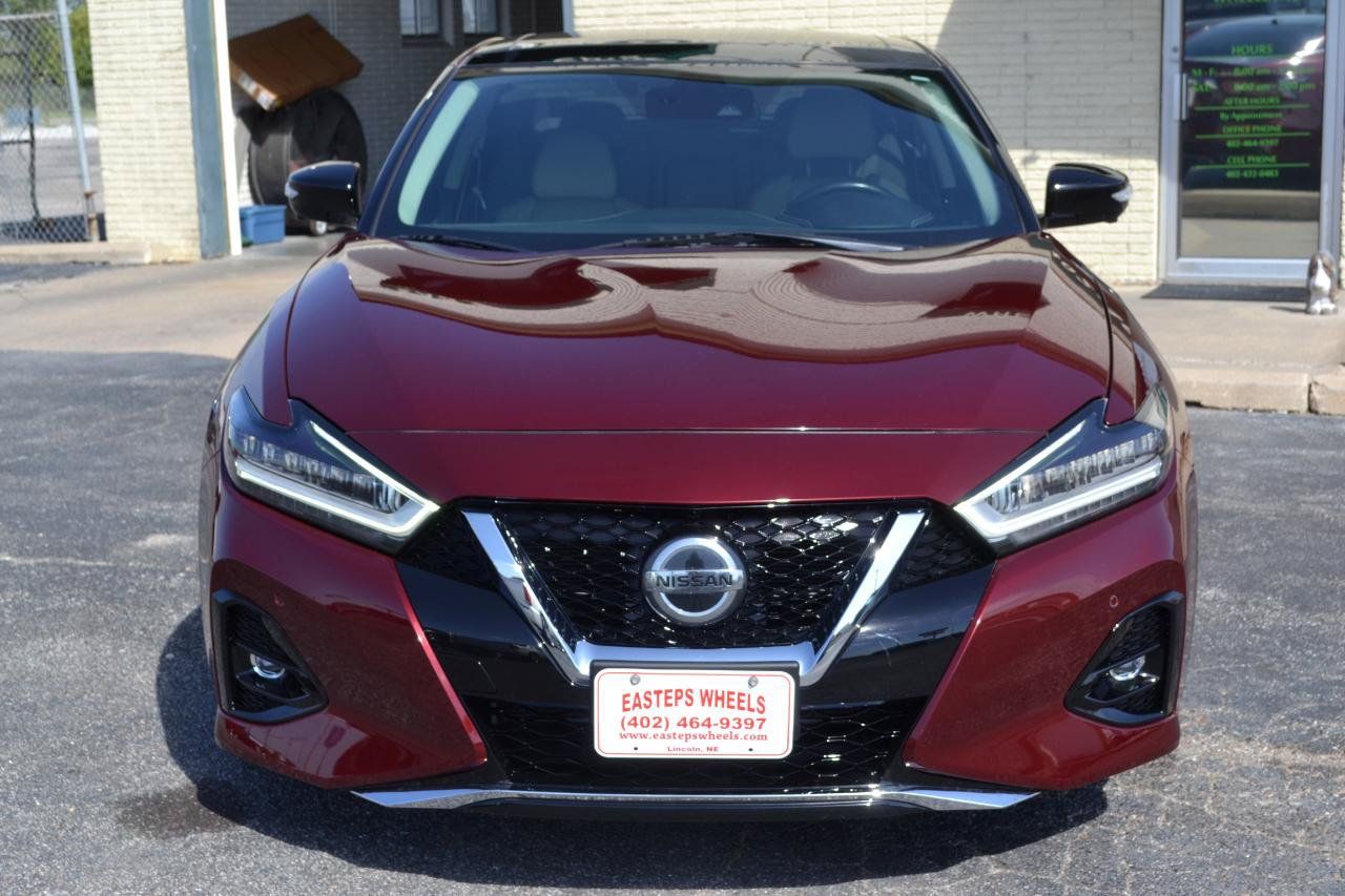 Used 2021 Nissan Maxima Platinum w/ Sport Mat Group FWD image 2