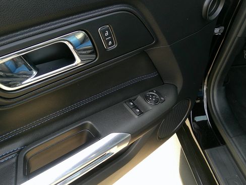 Used 2016 Ford Mustang GT w/ Black Accent Package image 9