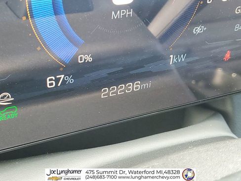 Used 2025 Chevrolet Equinox EV RS w/ Active Safety Package 3 AWD/4WD image 14
