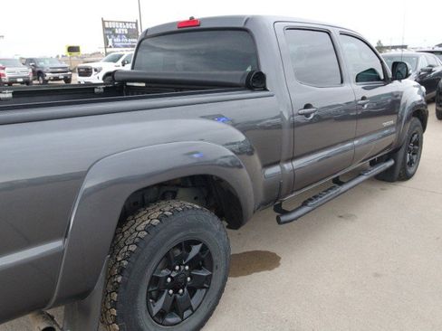Used 2014 Toyota Tacoma 4x4 Double Cab image 10
