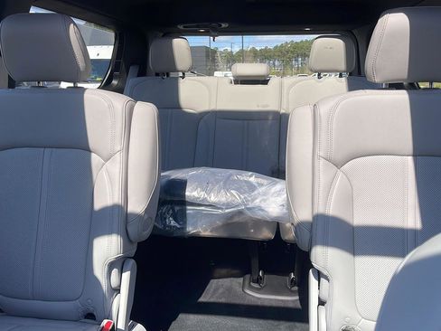 New 2026 Jeep Grand Wagoneer Limited AWD/4WD image 24