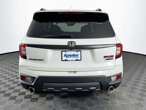 Certified 2023 Honda Passport TrailSport image 6