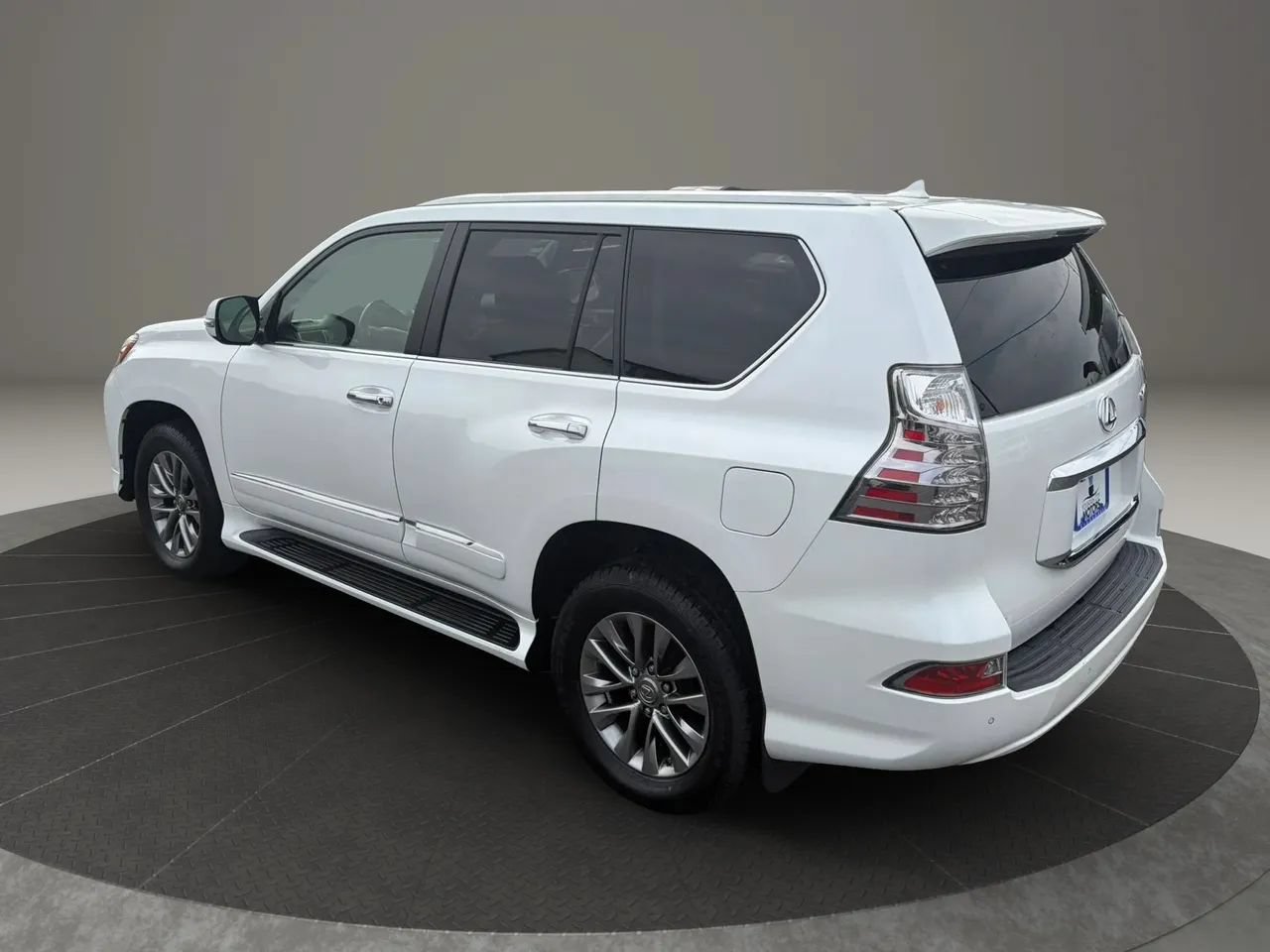 Used 2015 Lexus GX 460 Luxury AWD/4WD image 3