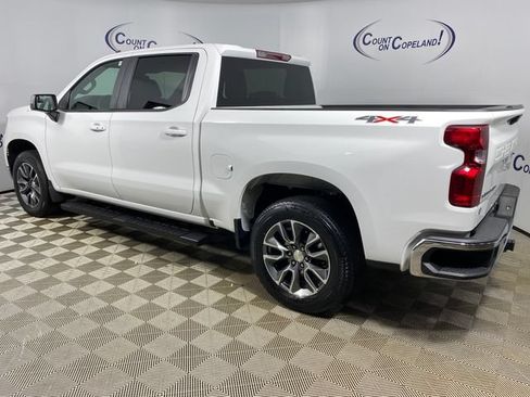 Used 2023 Chevrolet Silverado 1500 LT AWD/4WD image 4