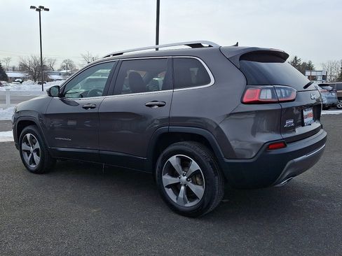 Used 2019 Jeep Cherokee Limited image 4