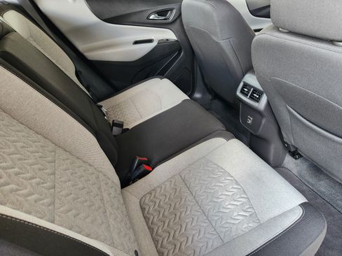 Used 2024 Chevrolet Equinox LT FWD image 34