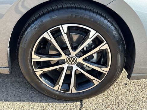 Used 2026 Volkswagen Jetta Sport FWD image 6