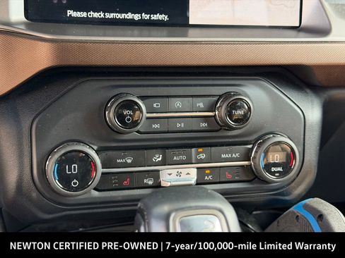 Used 2023 Ford Bronco Outer Banks AWD/4WD image 21