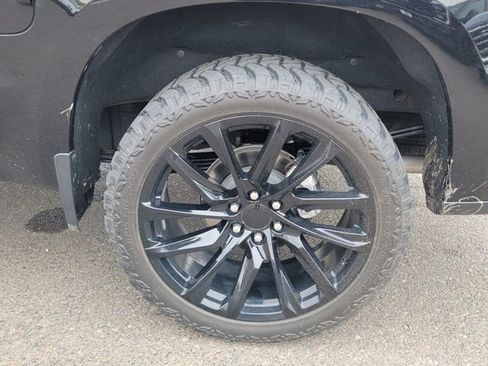 Used 2025 Chevrolet Silverado 1500 LT AWD/4WD image 15