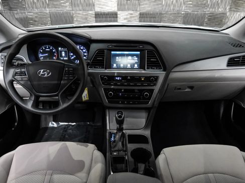 Used 2016 Hyundai Sonata SE FWD image 13