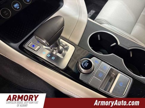 Used 2024 Genesis G70 2.5T image 20