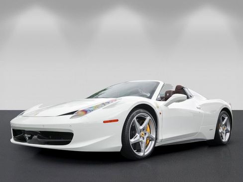 Certified 2014 Ferrari 458 Spider RWD image 7