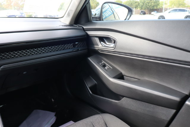 Used 2025 Honda Accord SE image 9