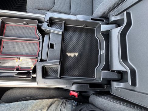 Used 2021 RAM 1500 Big Horn image 27