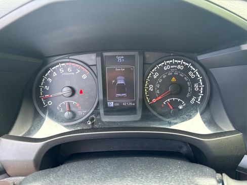 Used 2019 Toyota Tacoma SR w/ SR Convenience Package AWD/4WD image 20