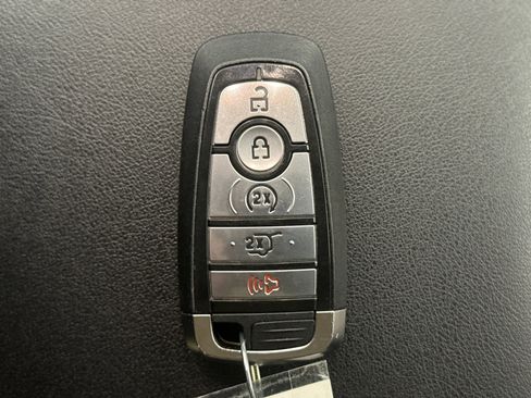 Used 2023 Ford Edge SEL w/ Convenience Package image 10