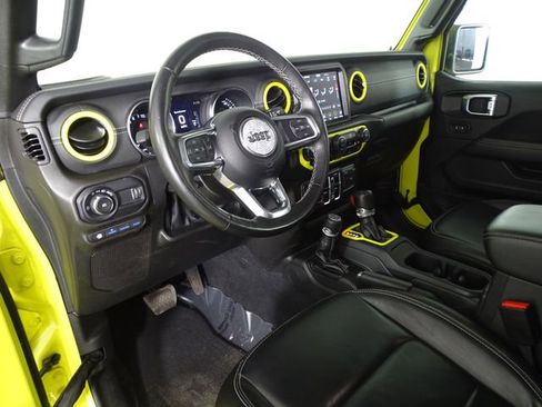 Used 2023 Jeep Wrangler Unlimited Sahara w/ Cold Weather Group image 22