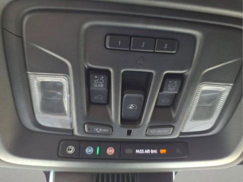 Used 2024 Chevrolet Silverado 2500 High Country w/ High Country Premium Package AWD/4WD image 29