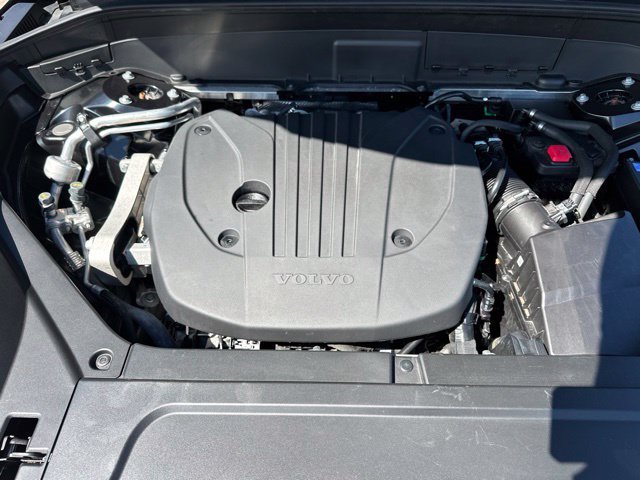 Certified 2025 Volvo XC90 B5 Core AWD/4WD image 35