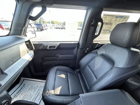 New 2026 Ford Bronco Badlands AWD/4WD image 13