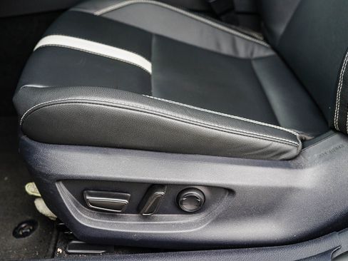 Certified 2025 Toyota Camry SE FWD image 20