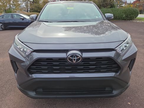 Used 2022 Toyota RAV4 LE image 8