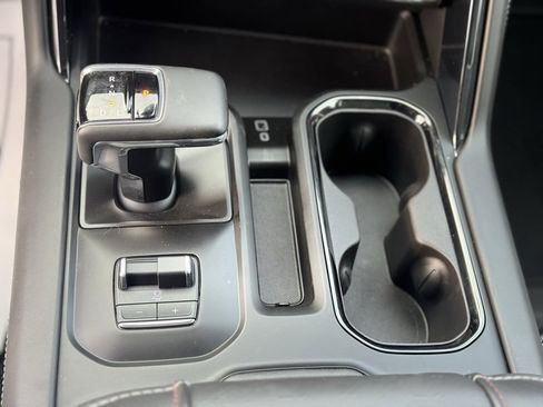 Used 2024 GMC Sierra 1500 AT4X image 16