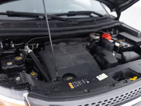 Used 2015 Ford Explorer Limited w/ Equipment Group 301A AWD/4WD image 41