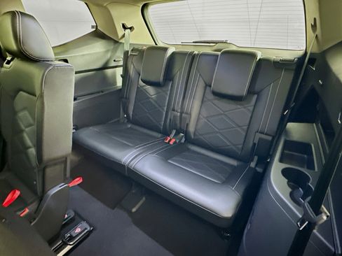 Used 2024 Volkswagen Atlas SE image 28