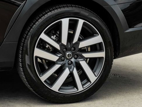Used 2025 Volvo V90 B6 Cross Country Plus w/ Protection Package Premier AWD/4WD image 51