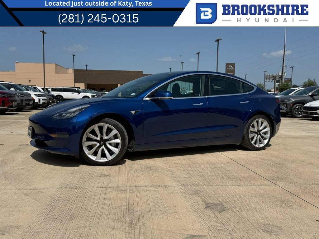 Used 2020 Tesla Model 3 Standard Range RWD image 1