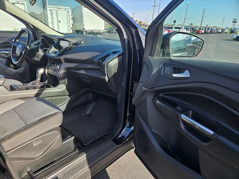 Used 2019 Ford Escape SE AWD/4WD image 18