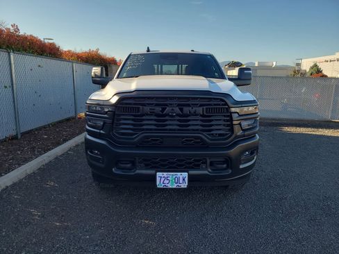 Used 2025 RAM 3500 Tradesman image 13