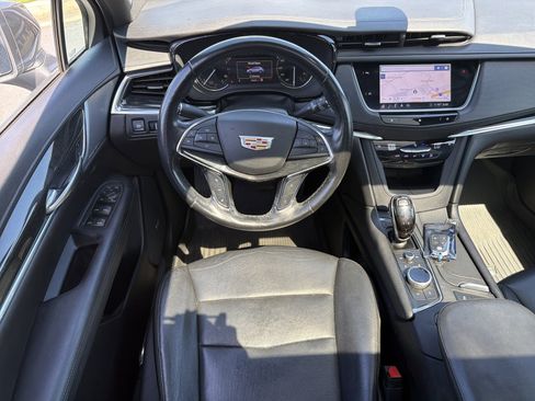Used 2020 Cadillac XT5 Premium Luxury w/ LPO, Floor Liner Package AWD/4WD image 30