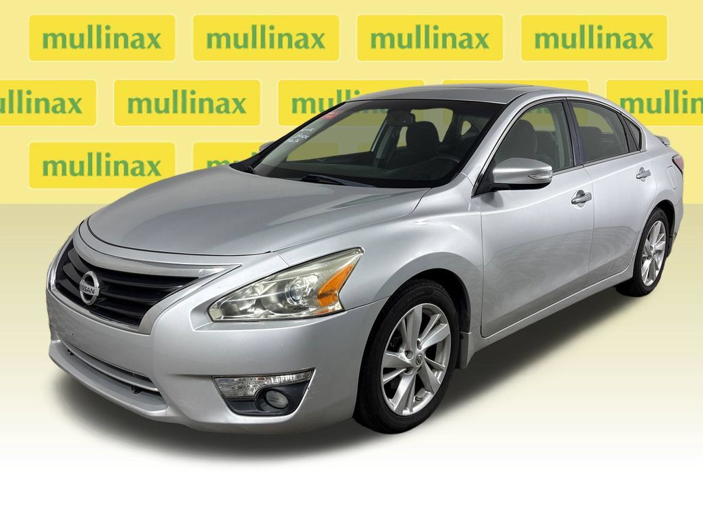 Used 2014 Nissan Altima 2.5 SV w/ Convenience Package FWD image 14