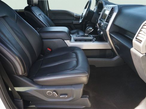 Used 2020 Ford F150 Platinum w/ Equipment Group 701A Luxury AWD/4WD image 19