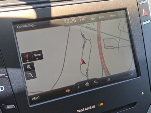 Used 2013 Lincoln MKZ FWD image 4