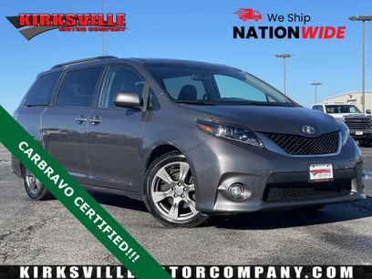 Used 2017 Toyota Sienna SE Premium