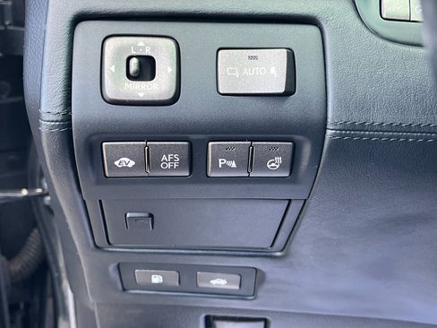 Used 2008 Lexus LS 600h L image 28