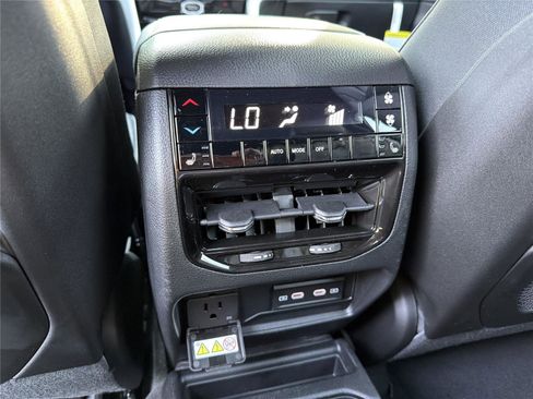 New 2026 Jeep Grand Cherokee L Limited AWD/4WD image 21