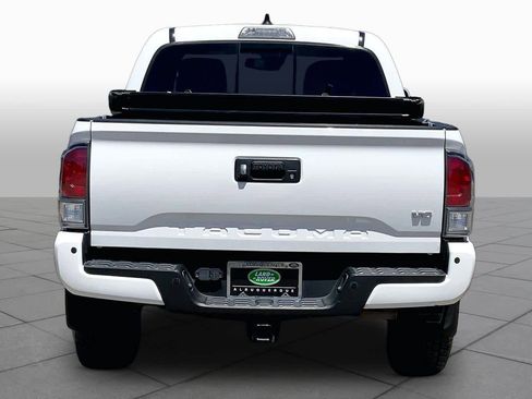 Used 2021 Toyota Tacoma TRD Off-Road w/ Technology Package AWD/4WD image 5