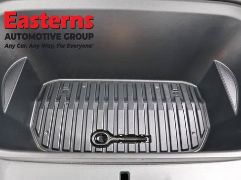 Used 2021 Tesla Model Y Long Range image 7