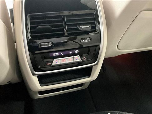 Used 2020 BMW X5 xDrive40i w/ Premium Package image 32