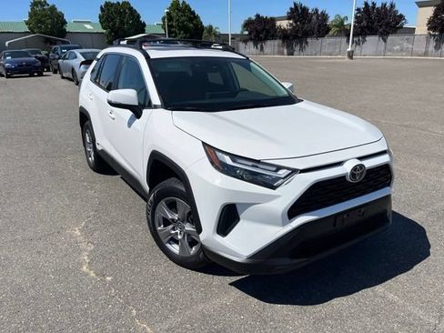 Used 2025 Toyota RAV4 XLE w/ Convenience Package AWD/4WD image 3